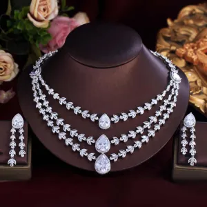 طقم مجوهرات كبير مكون من 3 طبقاتLarge 3 Layer Jewelry Set