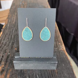 CLUSTER STUD EARRINGS BRASS   CONCRETE Ocean green
