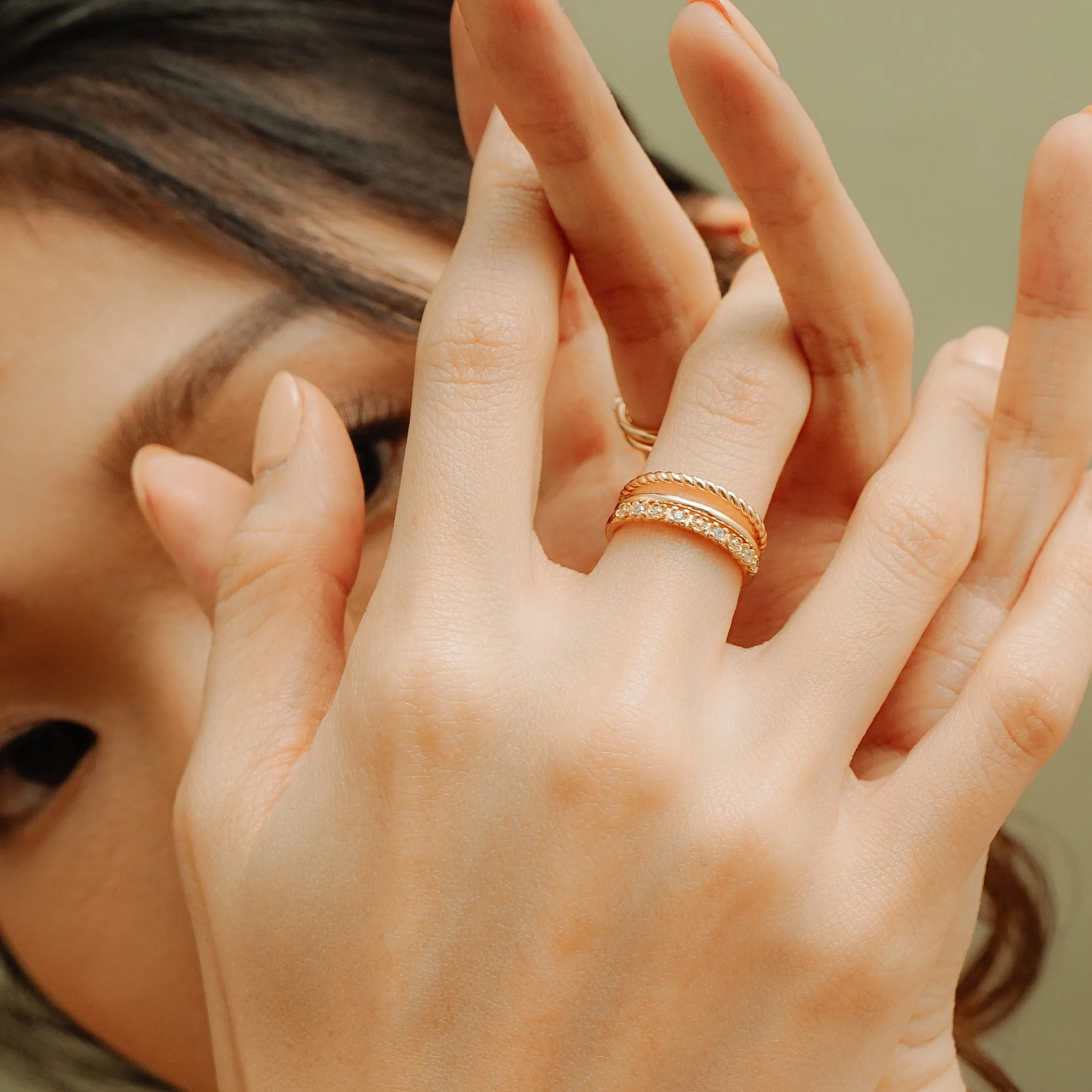 Lucie Twisted Ring
